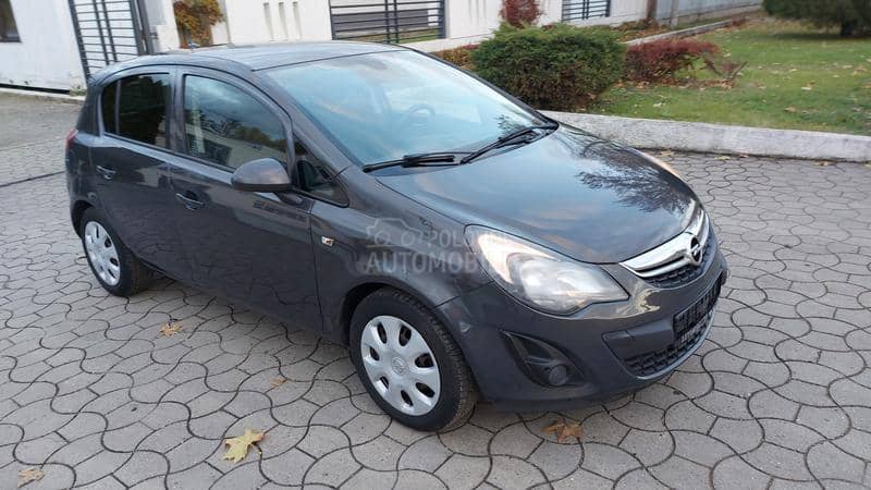 Opel Corsa D 1.3 mjet COSMO