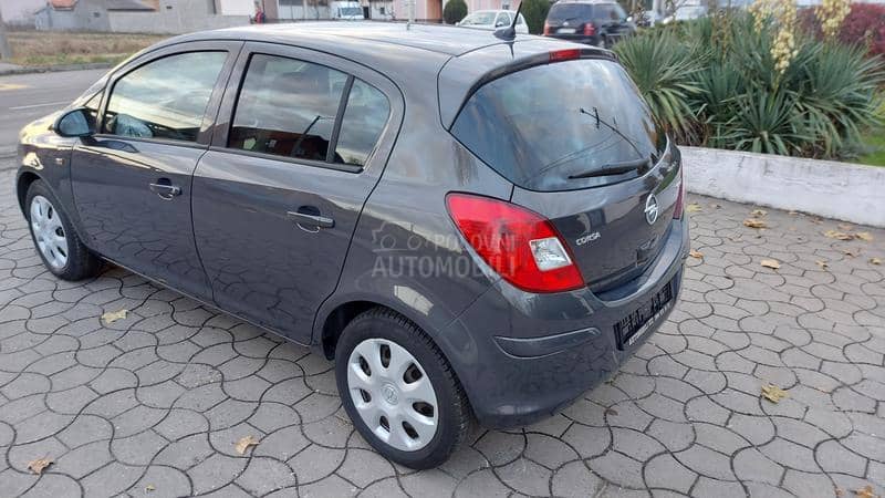 Opel Corsa D 1.3 mjet COSMO