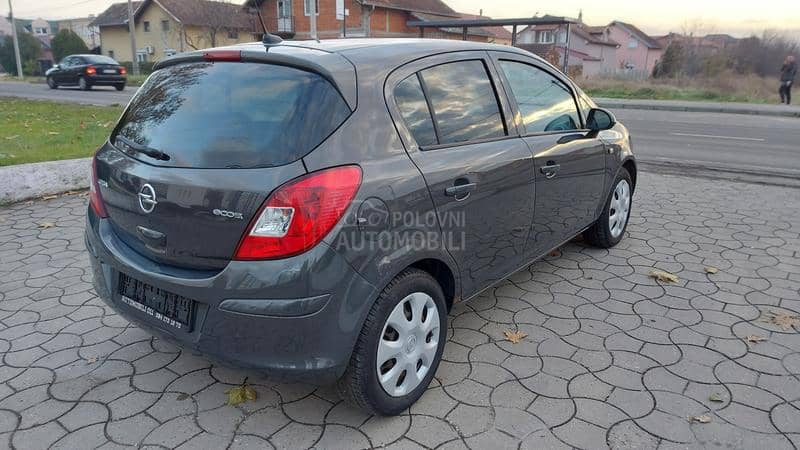 Opel Corsa D 1.3 mjet COSMO