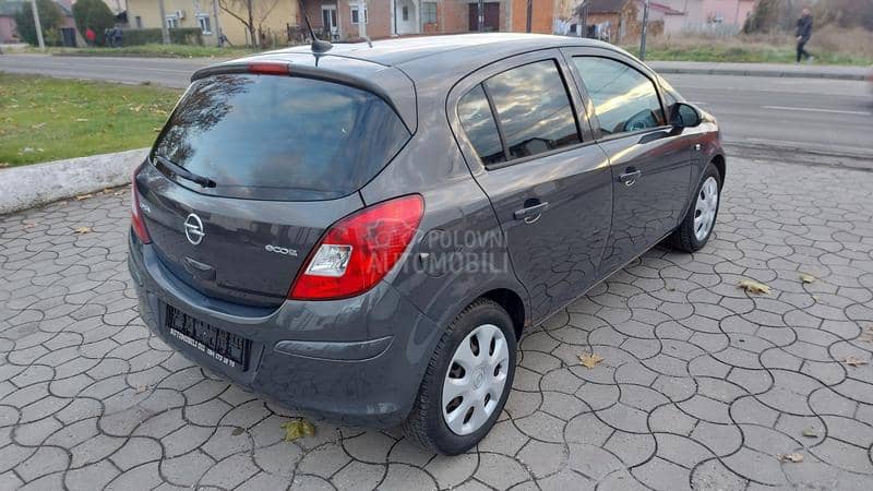 Opel Corsa D 1.3 mjet COSMO