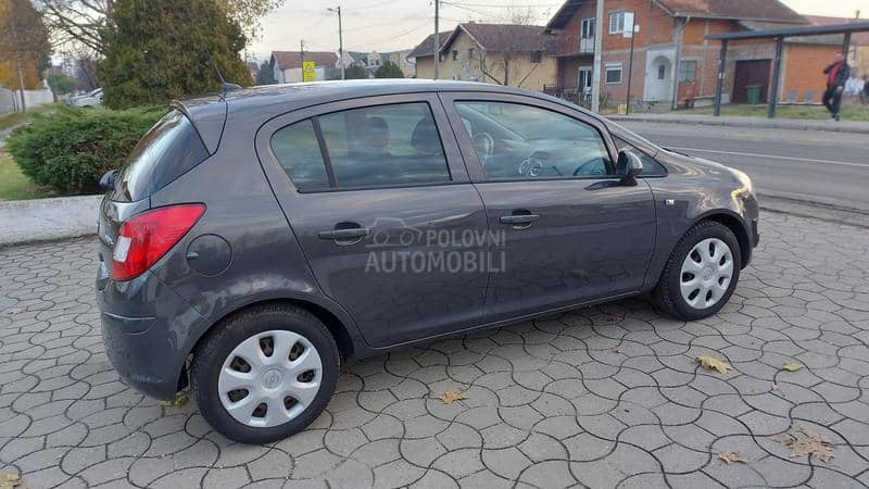 Opel Corsa D 1.3 mjet COSMO