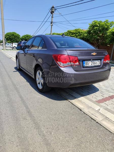 Chevrolet Cruze auto-matik