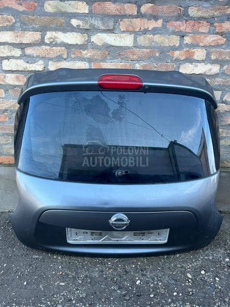 Elektro brava gepek vrata