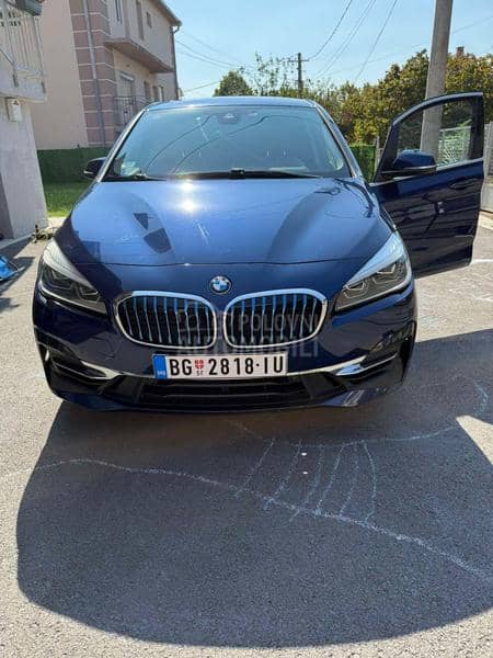 BMW 225 XE iP hybrid