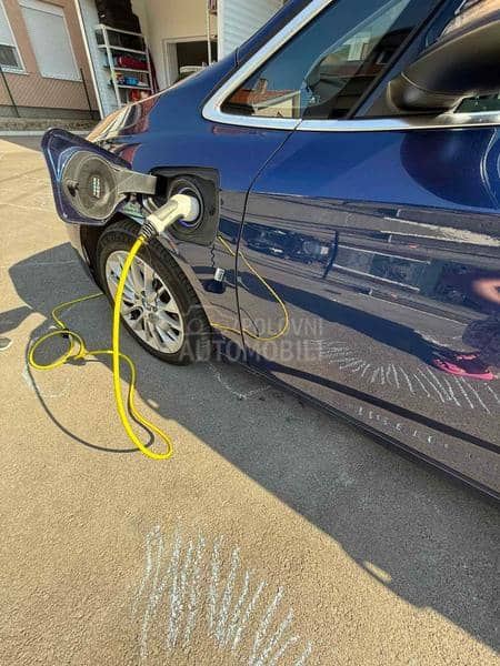 BMW 225 XE iP hybrid