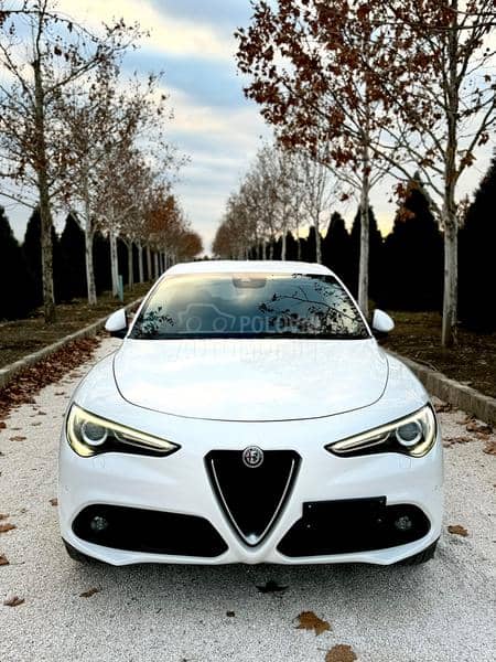 Alfa Romeo Stelvio Q4