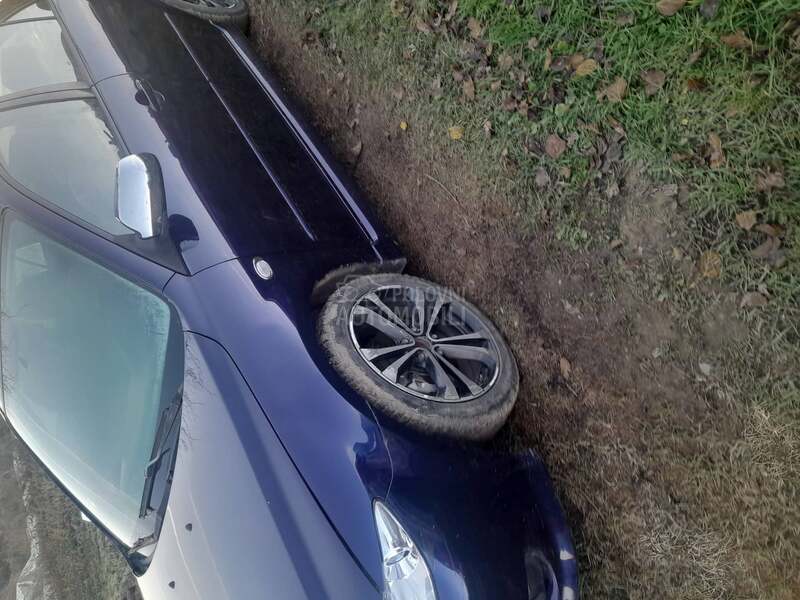Mazda 6 2005. god. -  kompletan auto u delovima