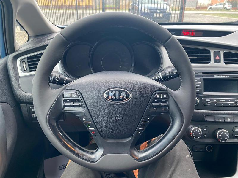 Kia cee`d sw 