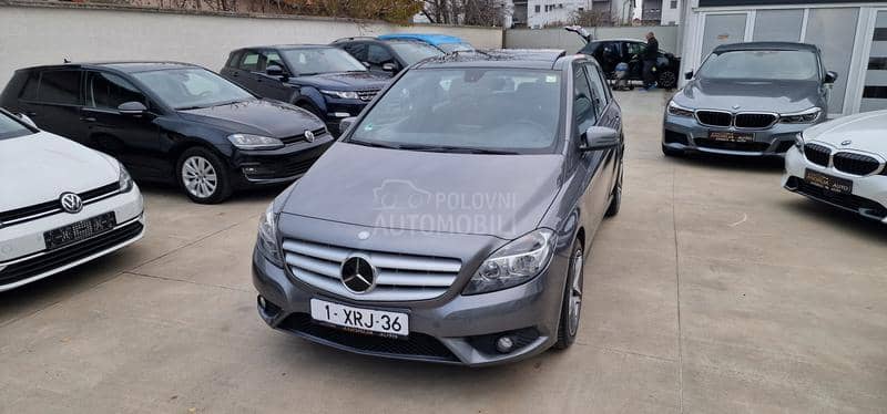 Mercedes Benz B 180 P A N O R A M A