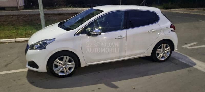 Peugeot 208 HDI ALLURE