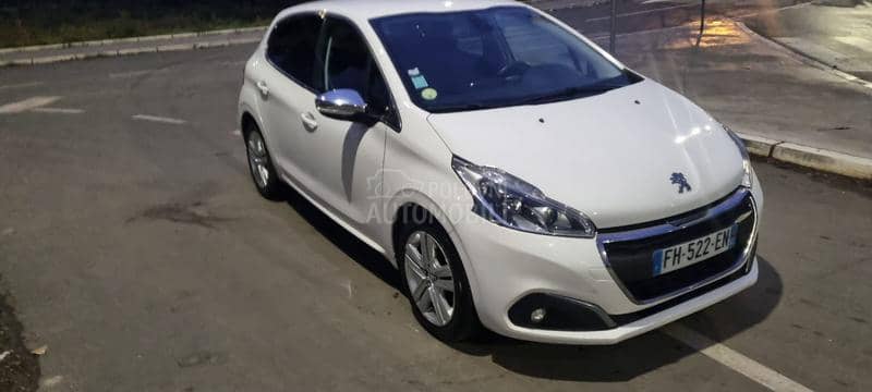 Peugeot 208 HDI ALLURE