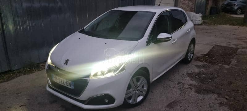 Peugeot 208 HDI ALLURE