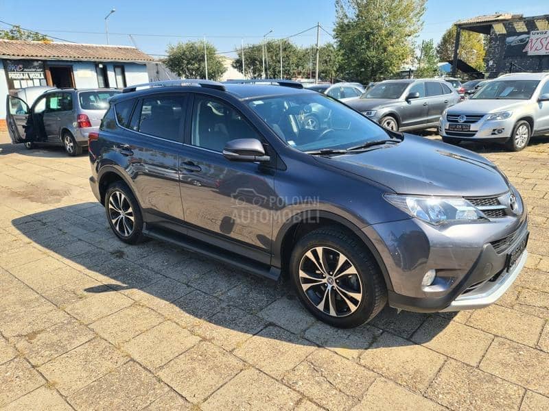 Toyota RAV 4 2.0d LED/NAV 4X4