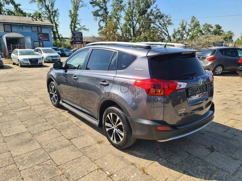 Toyota RAV 4 2.0d LED/NAV 4X4