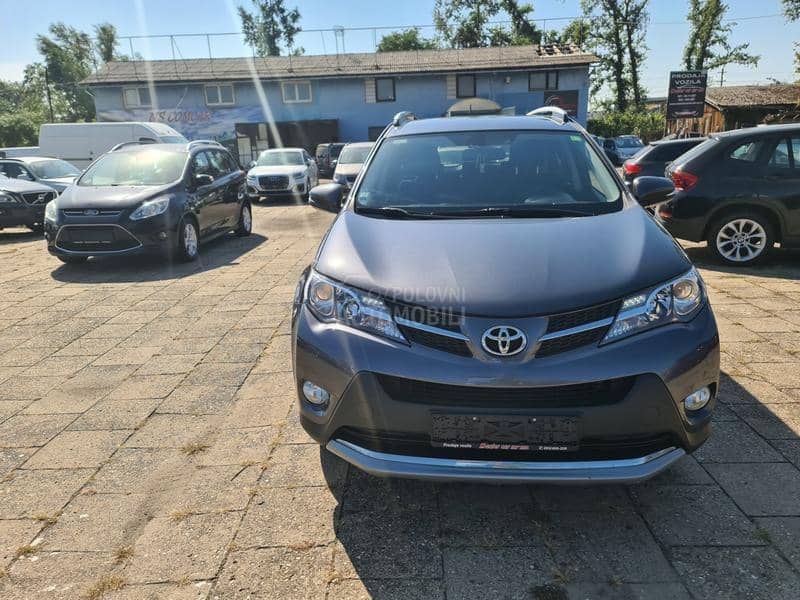 Toyota RAV 4 2.0d LED/NAV 4X4