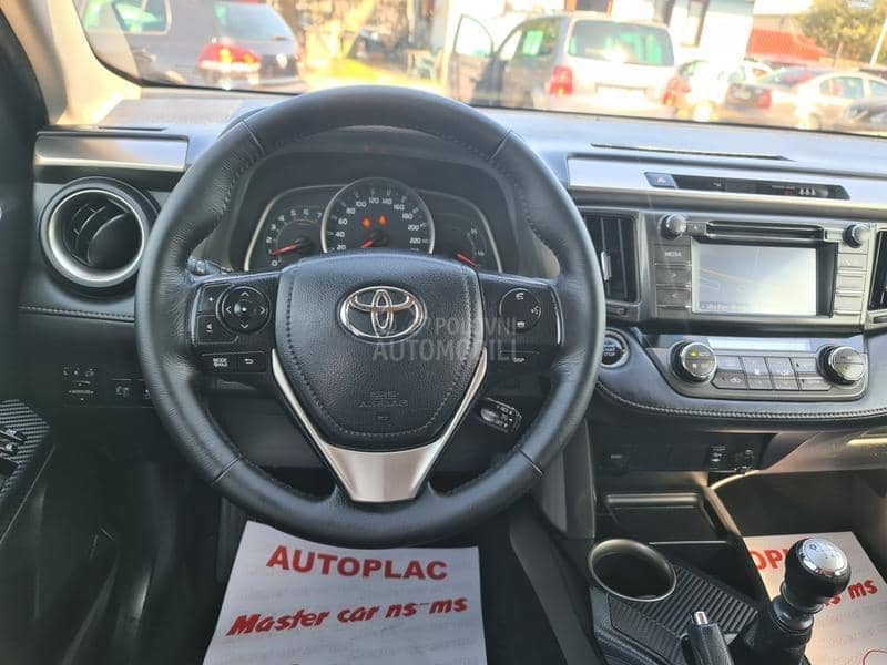 Toyota RAV 4 2.0d LED/NAV 4X4