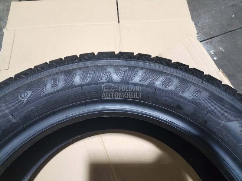 Dunlop 215/60 R17 Letnja