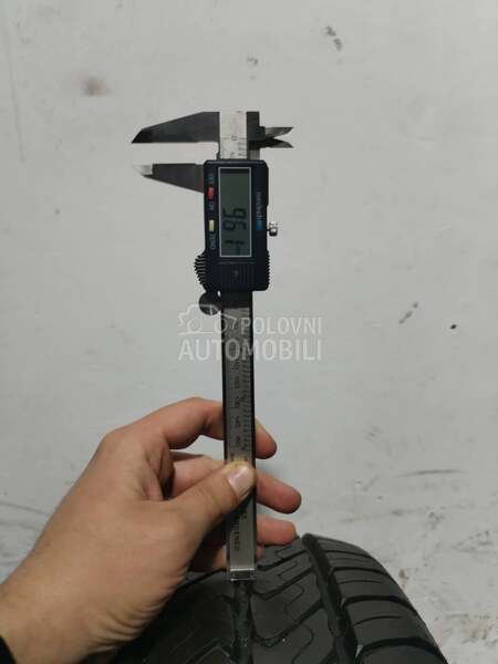 Dunlop 215/60 R17 Letnja