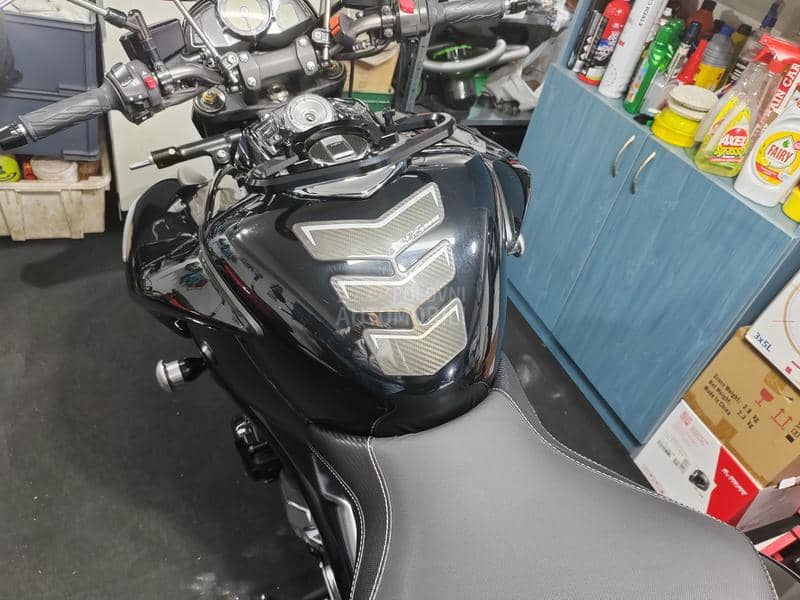 Suzuki Gsx 1300 B King