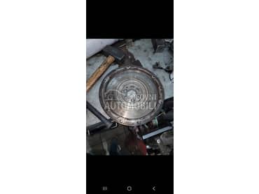 fiksni zamajac ,korpa,lamela za Volkswagen Golf 5 od 2005. do 2008. god.