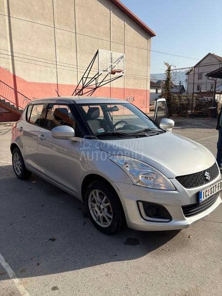 Suzuki Swift 