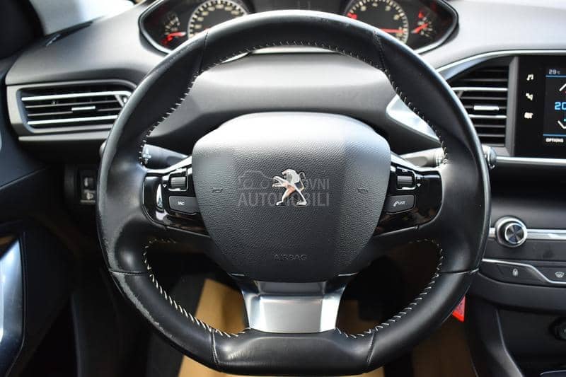 Peugeot 308 1.2 Active MT