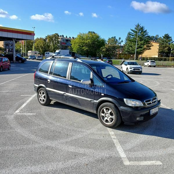 Opel Zafira 