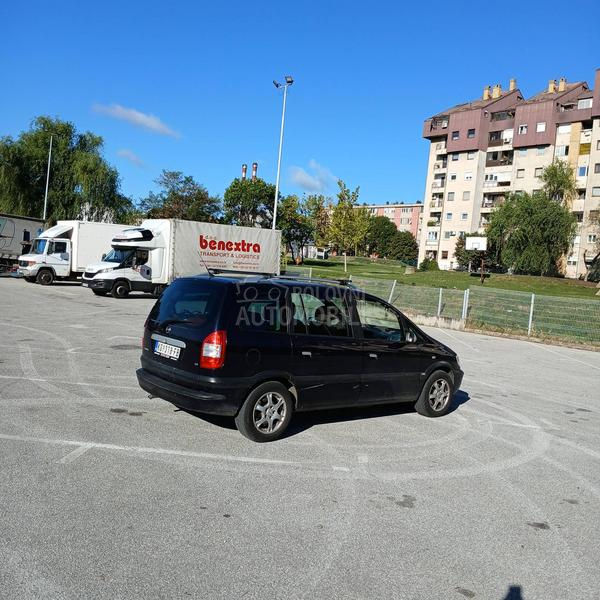 Opel Zafira 