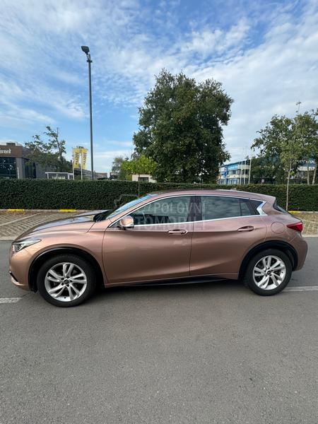 Infiniti Q30 Premium 1.5D CI