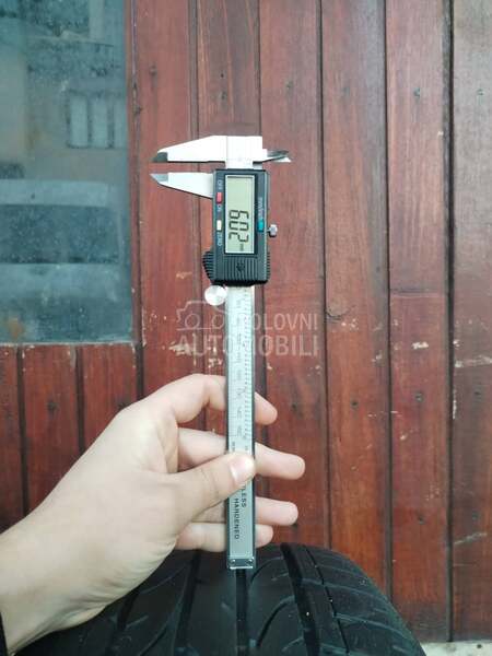 Bridgestone 215/60 R17 Letnja