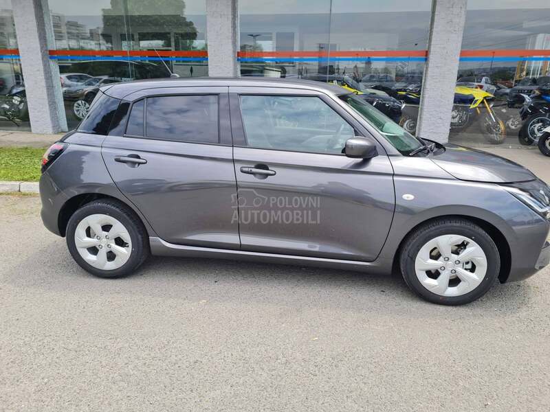 Suzuki Swift PREMIUM 2WD CVT