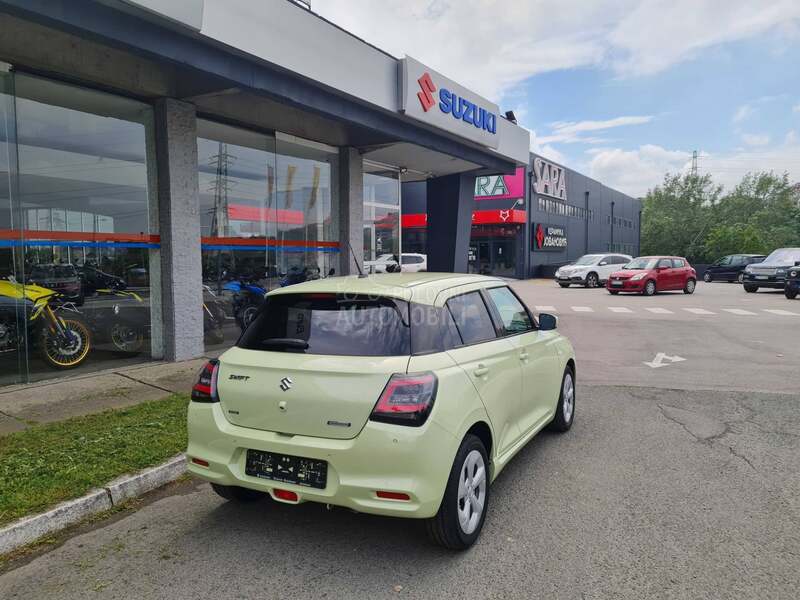 Suzuki Swift PREMIUM 2WD CVT