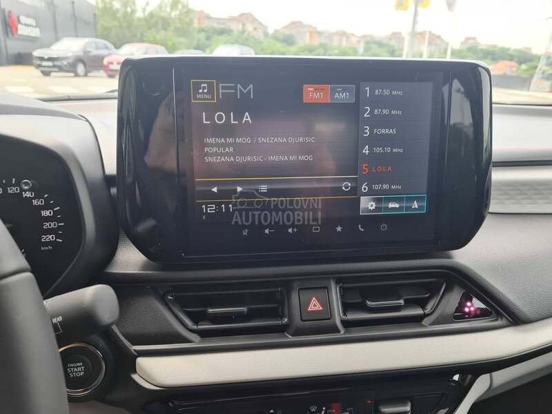 Suzuki Swift PREMIUM 2WD CVT
