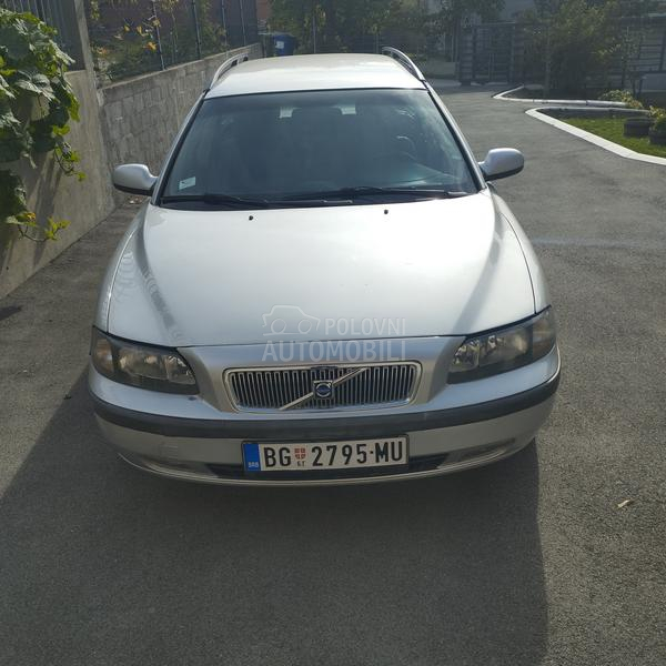 Volvo V70 d5