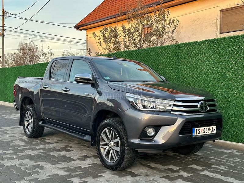 Toyota Hilux 