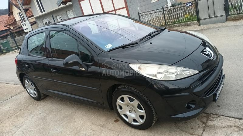 Peugeot 207 1.4 HDI