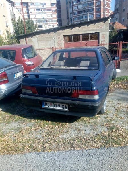 Peugeot 405 