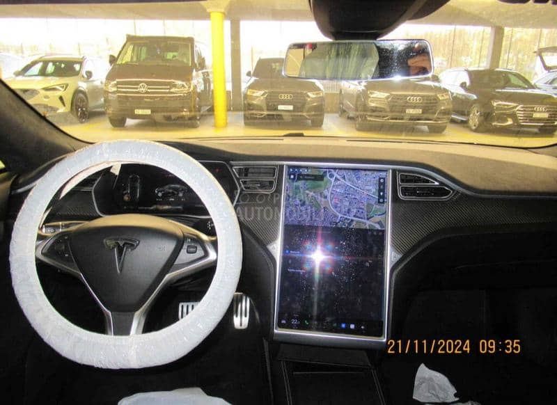 Tesla Model S performance Long R