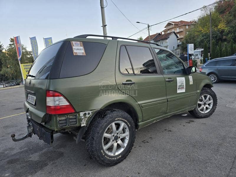 Mercedes Benz ML 400 