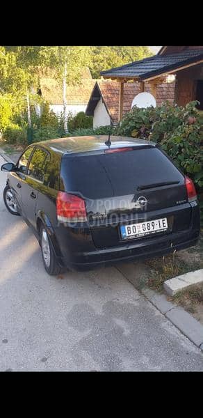 Opel Signum 