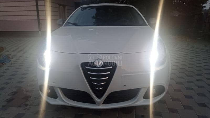 Alfa Romeo Giulietta 1.6 JTDM-2