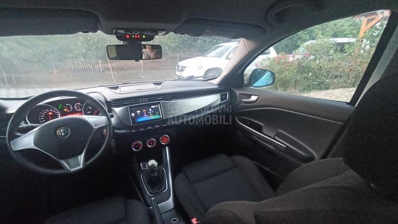 Alfa Romeo Giulietta 1.6 JTDM-2