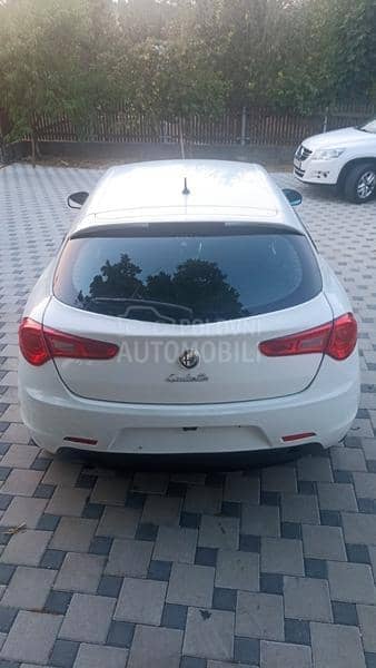 Alfa Romeo Giulietta 1.6 JTDM-2