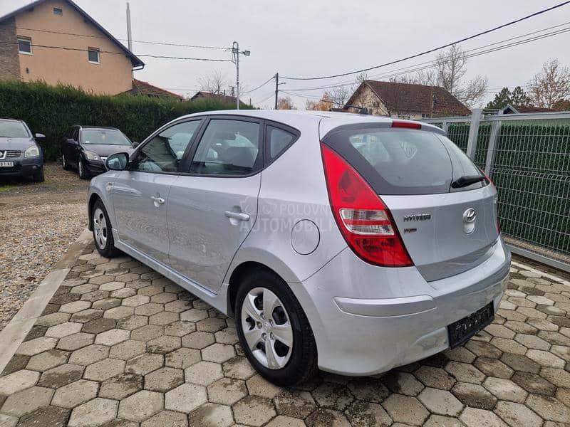 Hyundai i30 1.6crdi