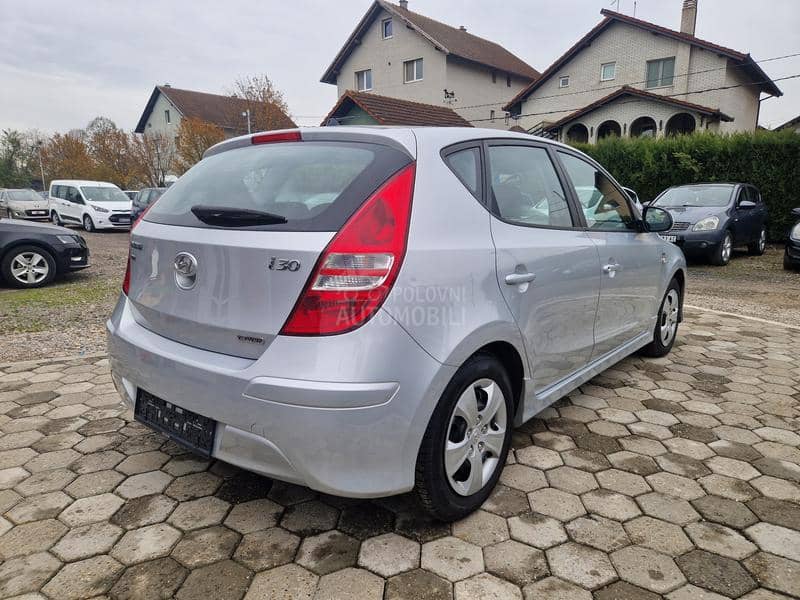 Hyundai i30 1.6crdi