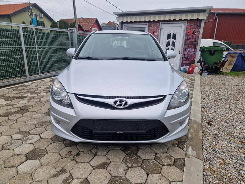 Hyundai i30 1.6crdi