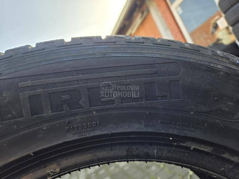 Pirelli 235/60 R18 Zimska