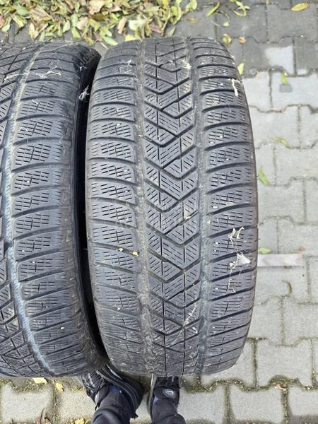 Pirelli 235/60 R18 Zimska