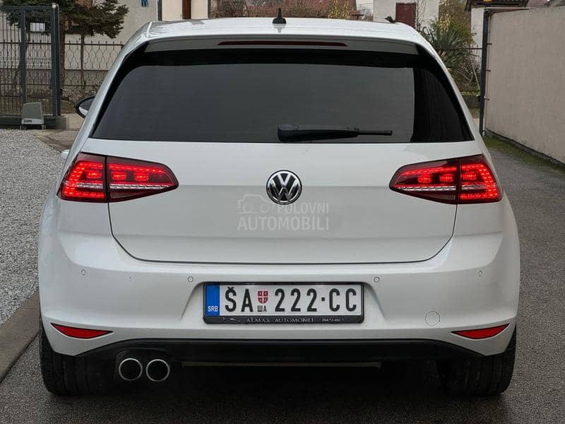 Volkswagen Golf 7 1.6TDI/R-Line