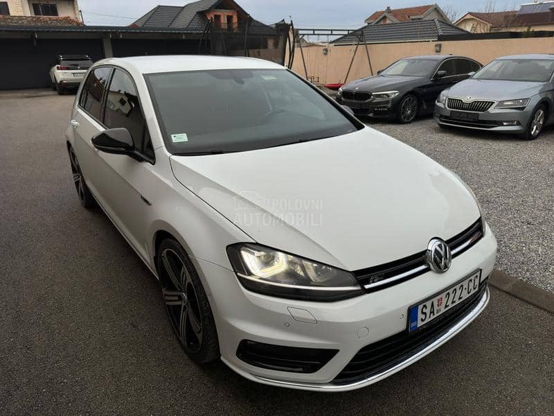 Volkswagen Golf 7 1.6TDI/R-Line